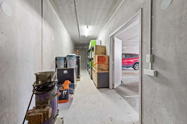 6/11 Orbit Drive Albany_8