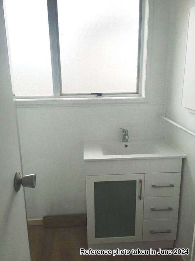 402 Roscommon Road Clendon Park_6