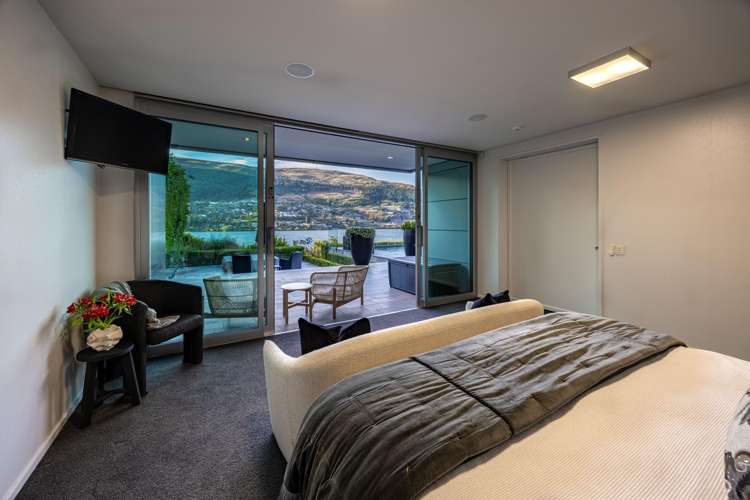 363 Peninsula Road Kelvin Heights_12