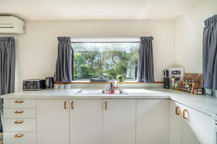 2/12 Raukawa Street Stokes Valley_4