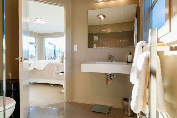 28 Clearwater Street Broad Bay_20