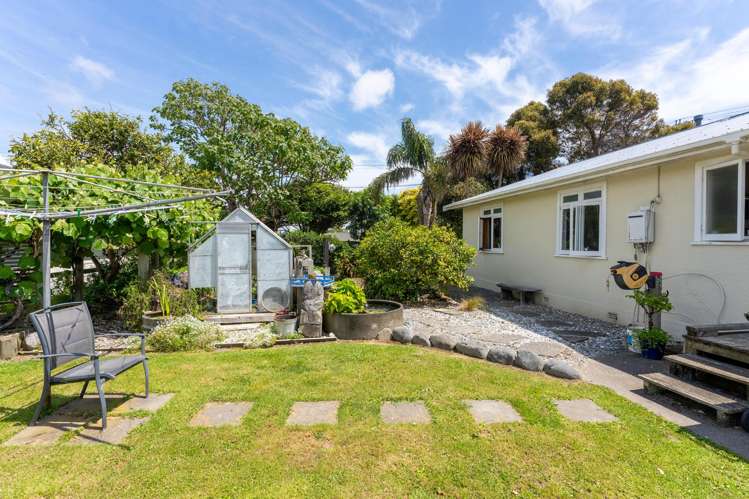 34 Aotaki Street Otaki_11