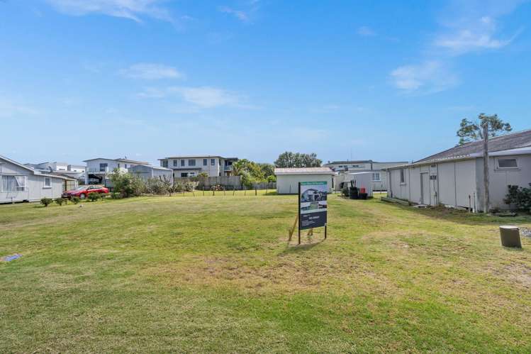 2A Finch Street One Tree Point_21