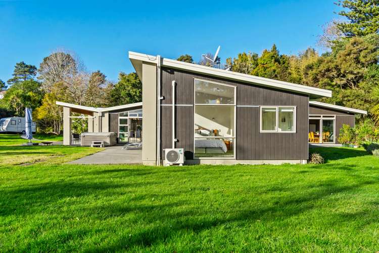 269 Okura River Road Okura_16