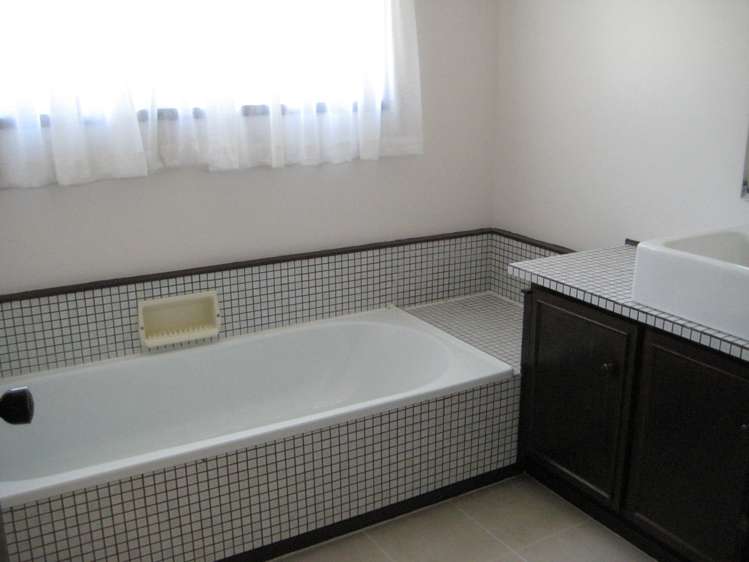 25 Wisteria Way Mairangi Bay_13