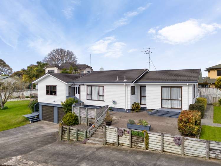 43 Lansdowne Crescent Glenview_34