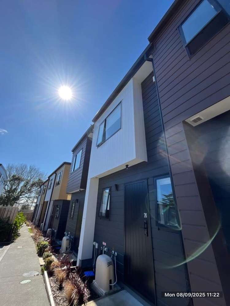 20/241 Don Buck Road Massey_17