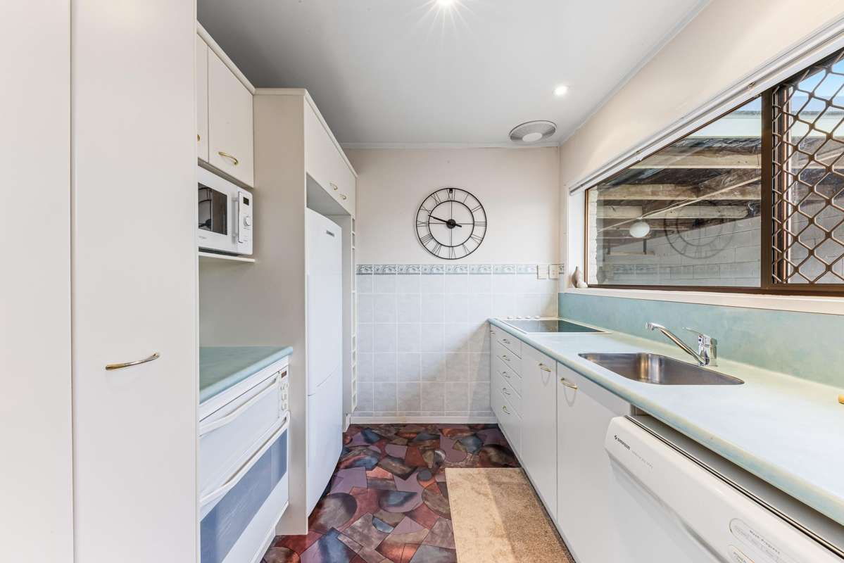 1/25 Akoranga Drive_4