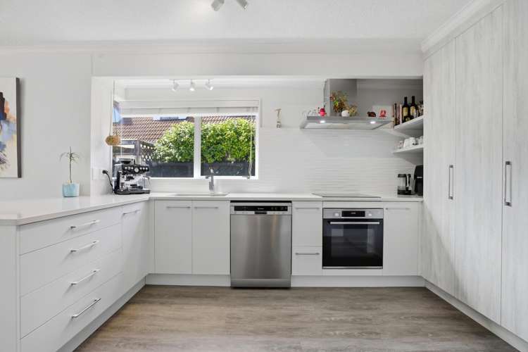 40 Sunrise Avenue Mt Maunganui_2