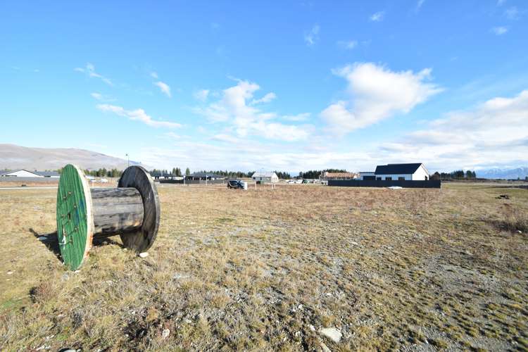 4 Turbine Avenue_3