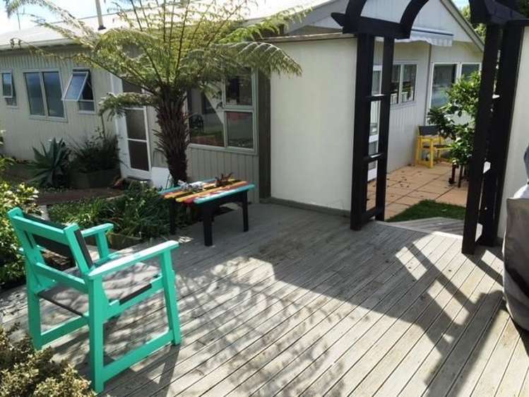 63 Junction Road Oneroa_3