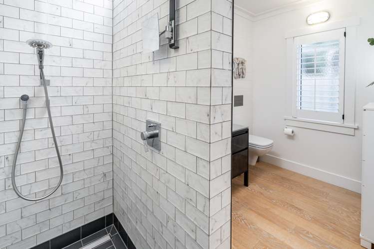 84 The Esplanade Houghton Bay_12