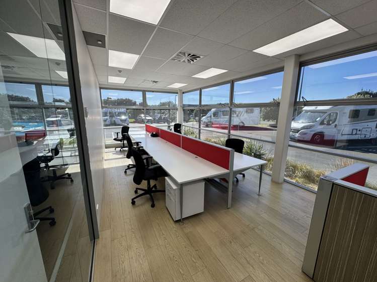 11 Pavilion Drive Mangere_4
