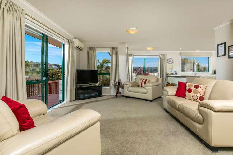 7 Roberta Crescent Orewa_4