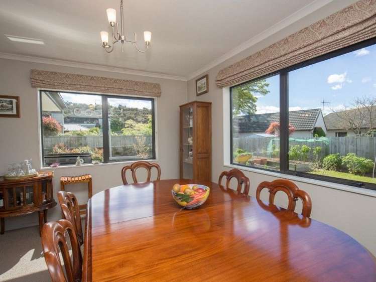 6 Hunt Place Albert Town_7