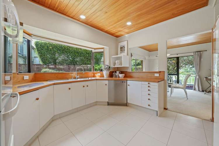 28B Charles Fox Place St Johns_7