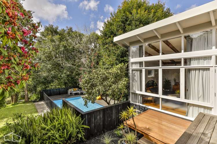 18 De Val Drive Titirangi_15