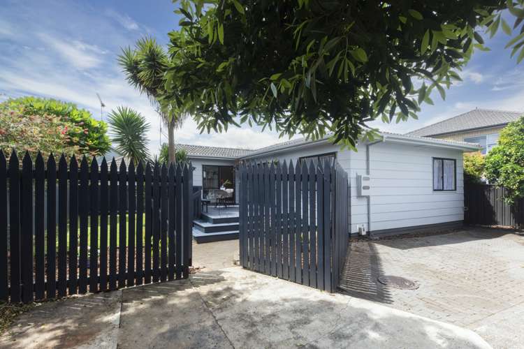 2/111 Victoria Street Onehunga_16