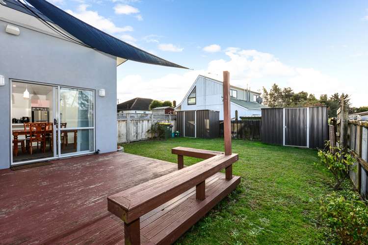 16a Richan Street Glenview_18