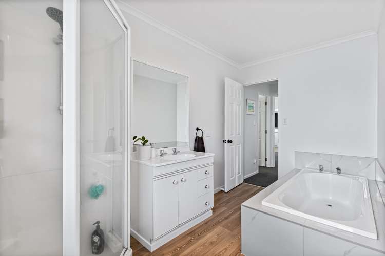 6 Lothian Brae Wattle Downs_15