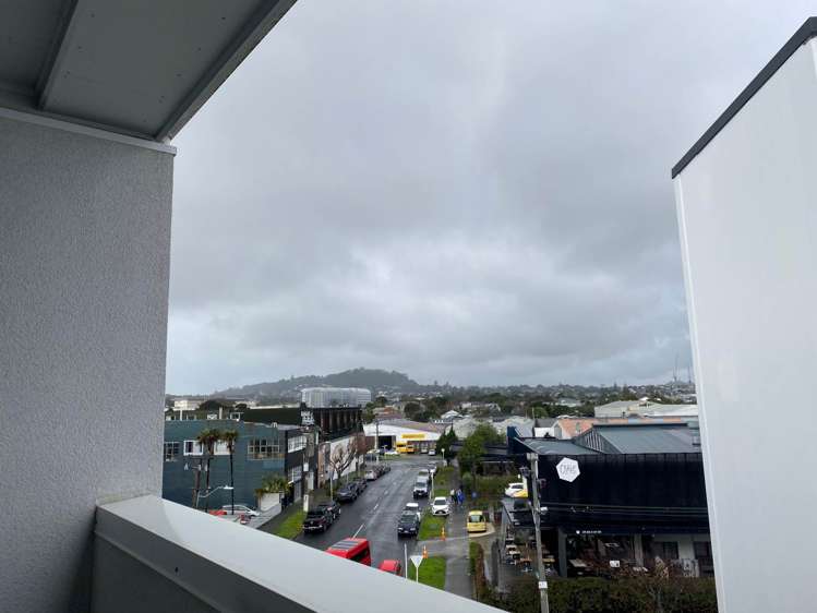 306/3 Morningside Drive Kingsland_7