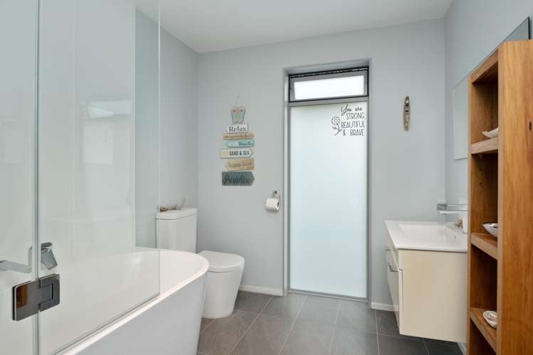 24 Waimarama Street Waikawa_12