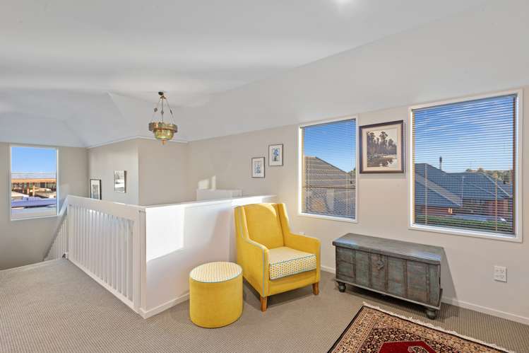 7 Douglas Street Lincoln_19