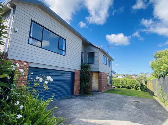 4 bedroom house in St Heliers