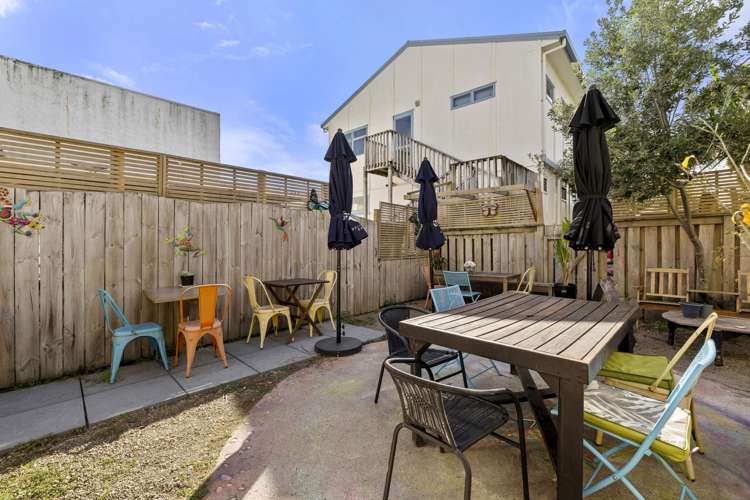 12 Bow Street Raglan_15
