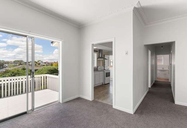 74 Oakdale Rd 1687_2