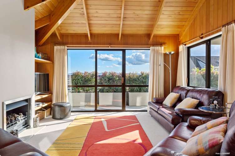 3 Poaka Place Beach Haven_32