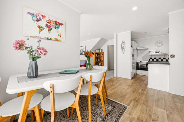 14/61A Birkdale Road Birkdale_2