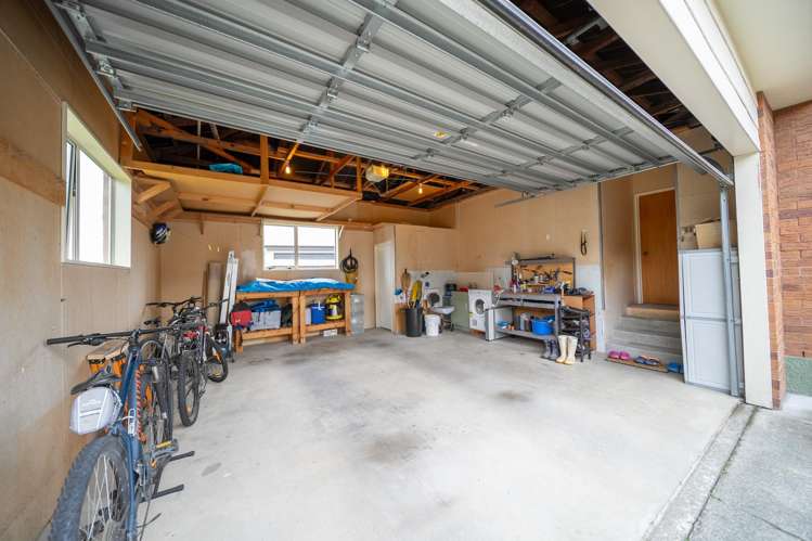 16 Govan Drive Te Anau_15