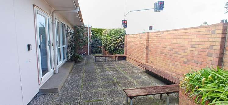 37 Taharoto Road Takapuna_11