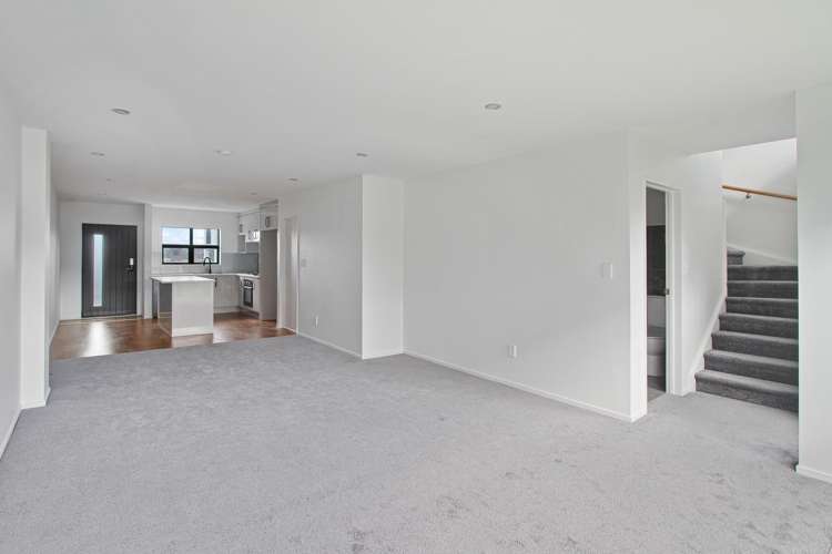 7 Kaha Lane Henderson_5