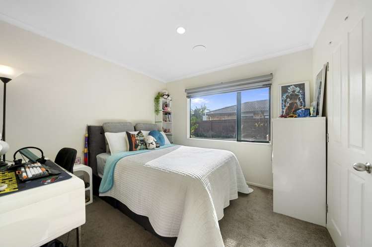 54 Robert Ross Place Clendon Park_8