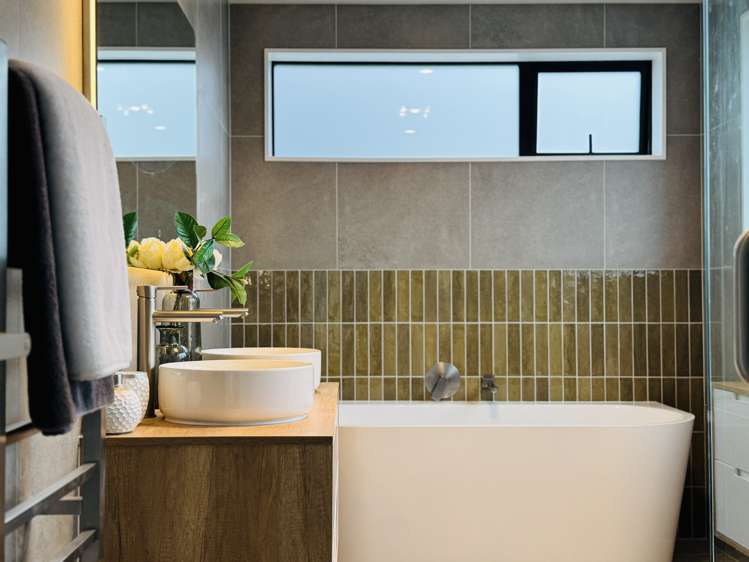 121A Vodanovich Road Te Atatu South_9