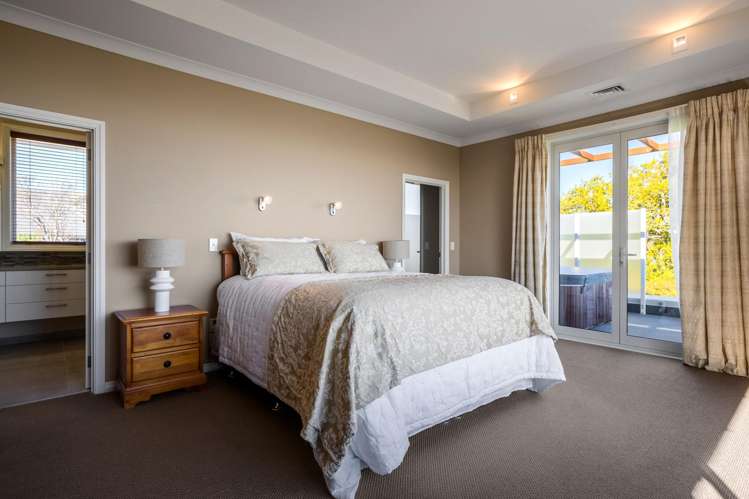 6 Stonewall Place Huntsbury_13