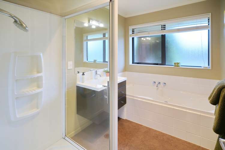 2 Ford Mews Springston_16