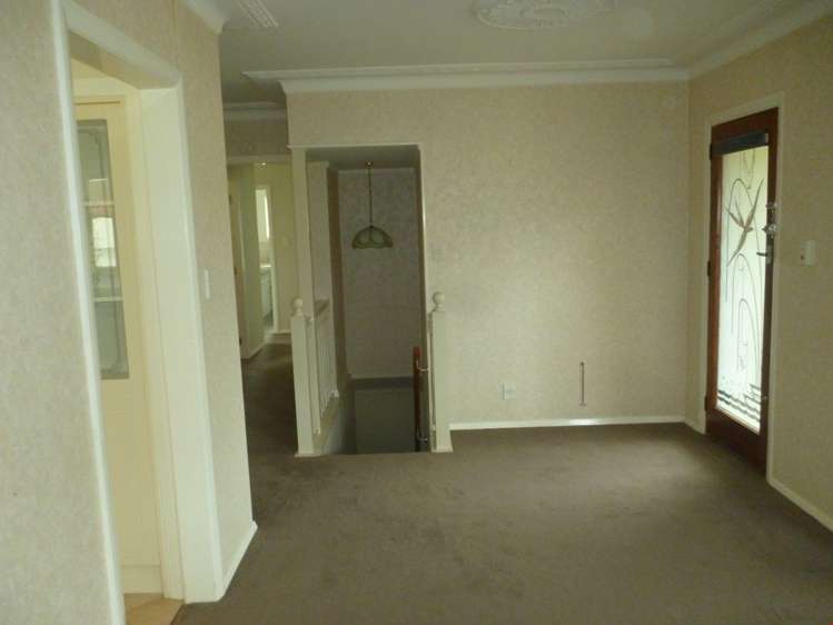 11 School Road Riverhead_8