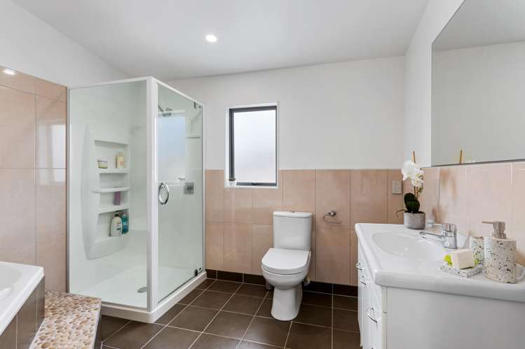 20A Glenross Drive Wattle Downs_15