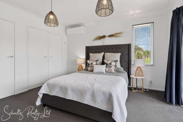 Ready Now - Great Commuter Location