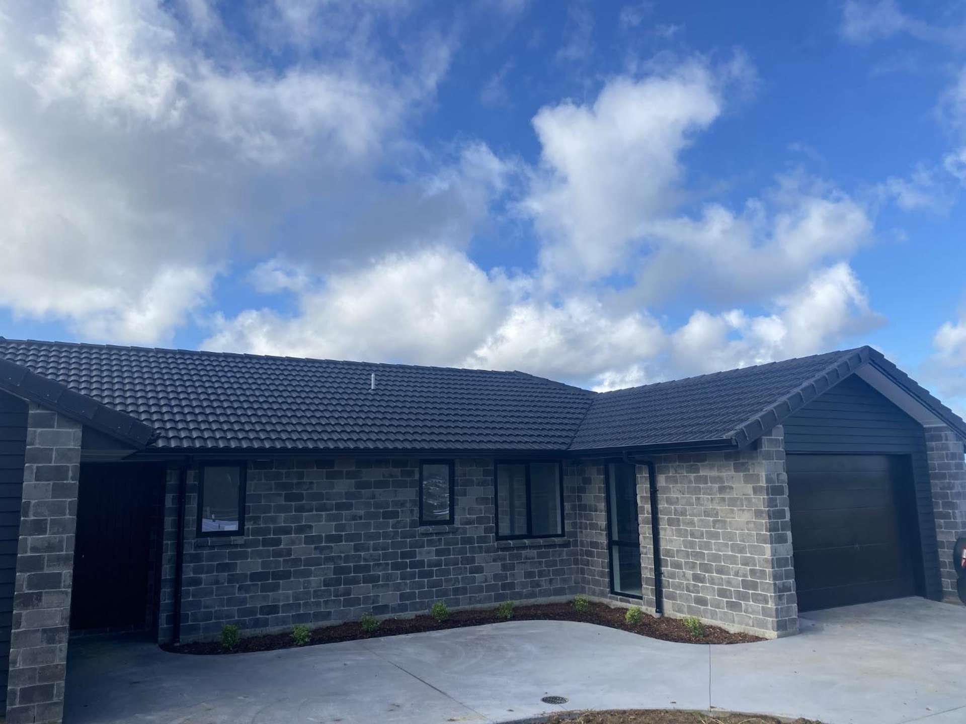 1 Mystic Close, Kotata Heights 11640_0