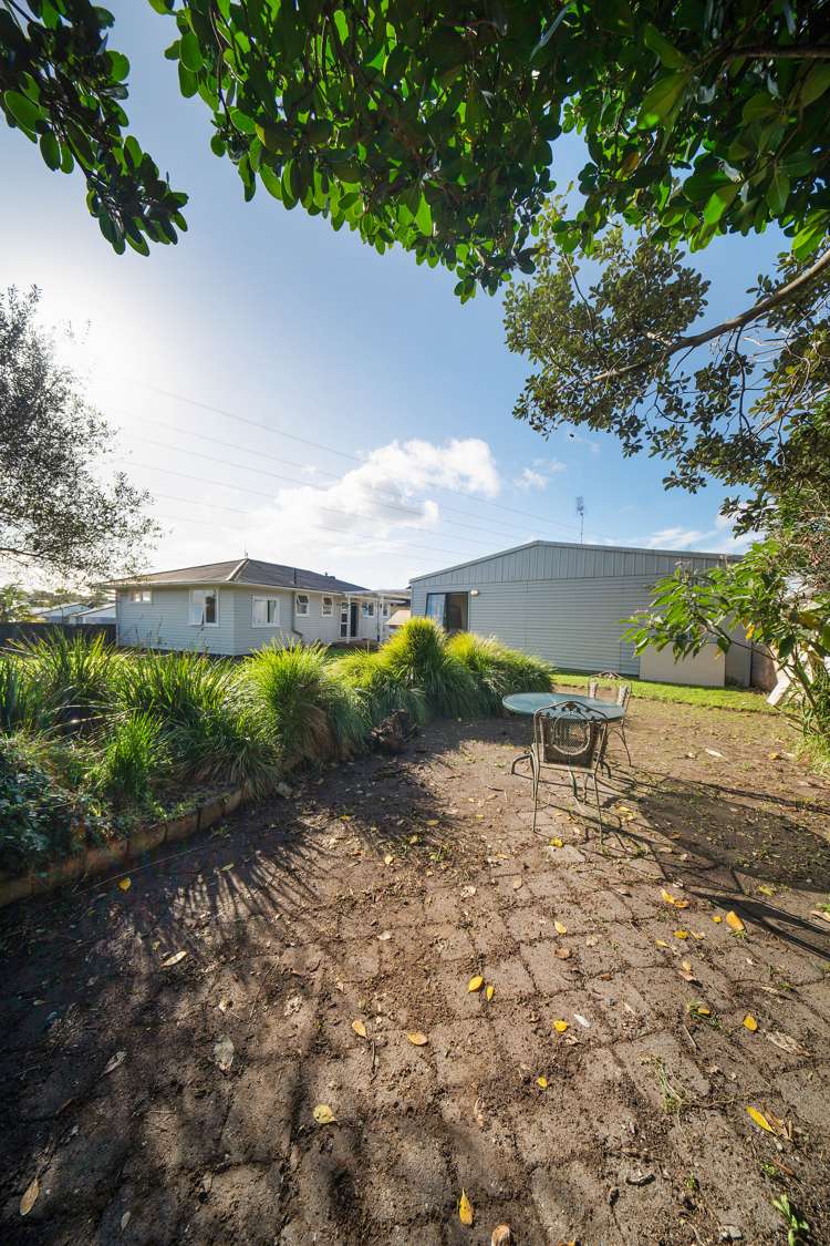 29 Capstick Road Otara_35