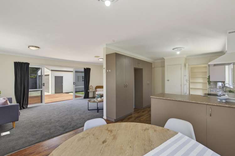 136A Seaview Road Westown_7