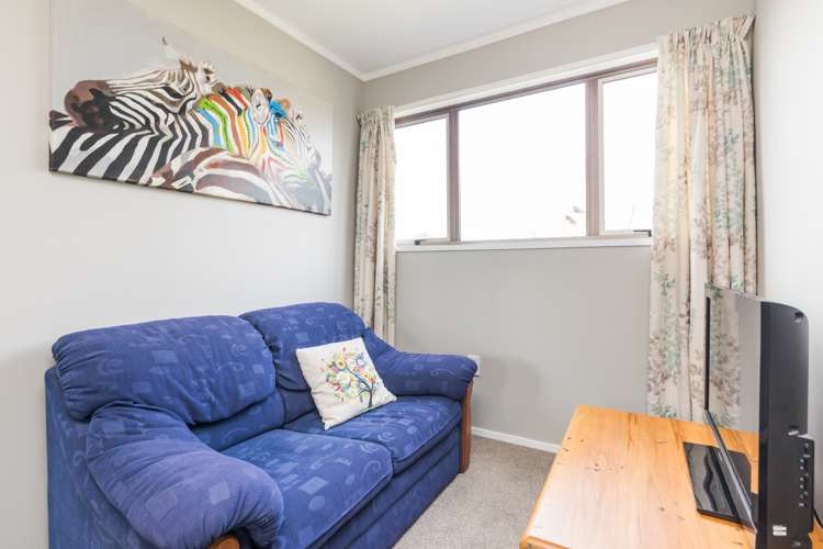 24 Cedar Crescent Feilding_13