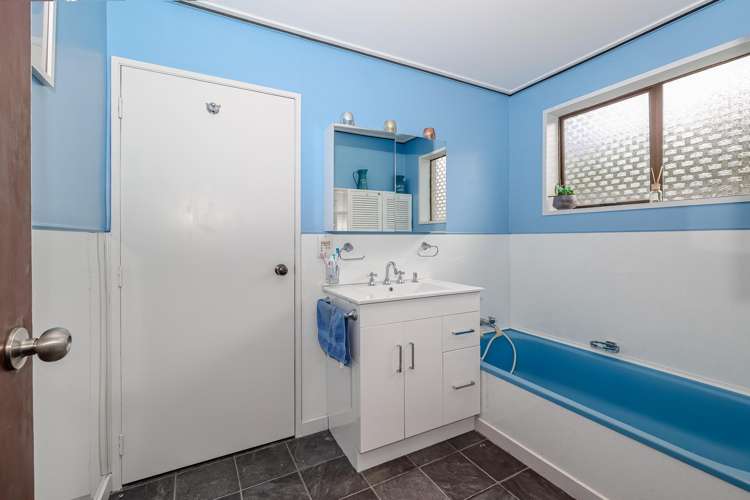 49 Nottingham Crescent Calton Hill_19