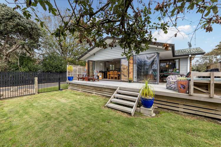 40 Kauri Road Stanmore Bay_12
