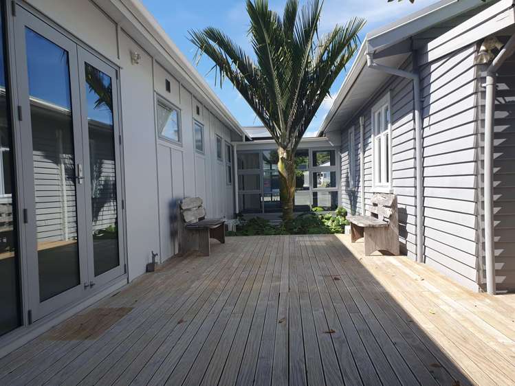 166 Powderham Street New Plymouth_10