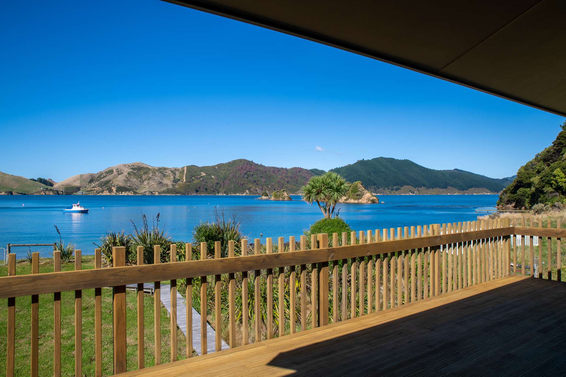 Lot 1 Te Awaiti Bay Arapaoa Island_0